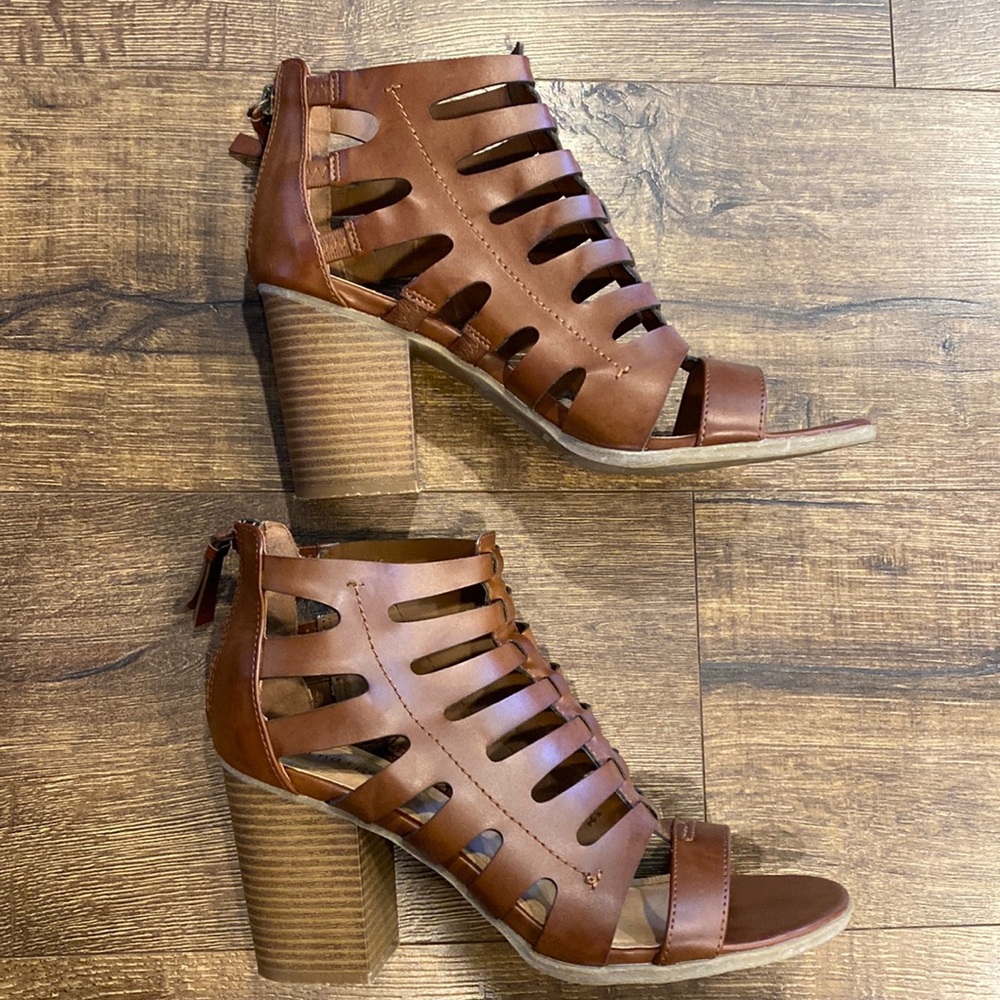 Indigo Road Perky Women’s Brown Caged Heel Sz 8.5